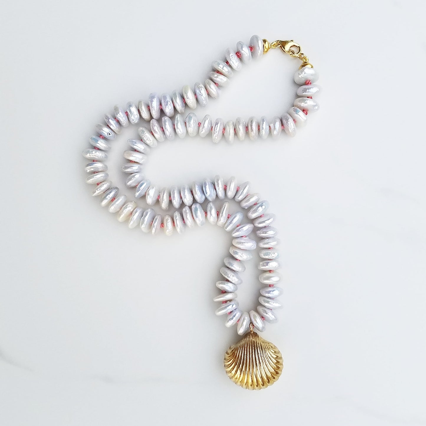 Gold Vintage Shell Fresh Water Pearl Necklace