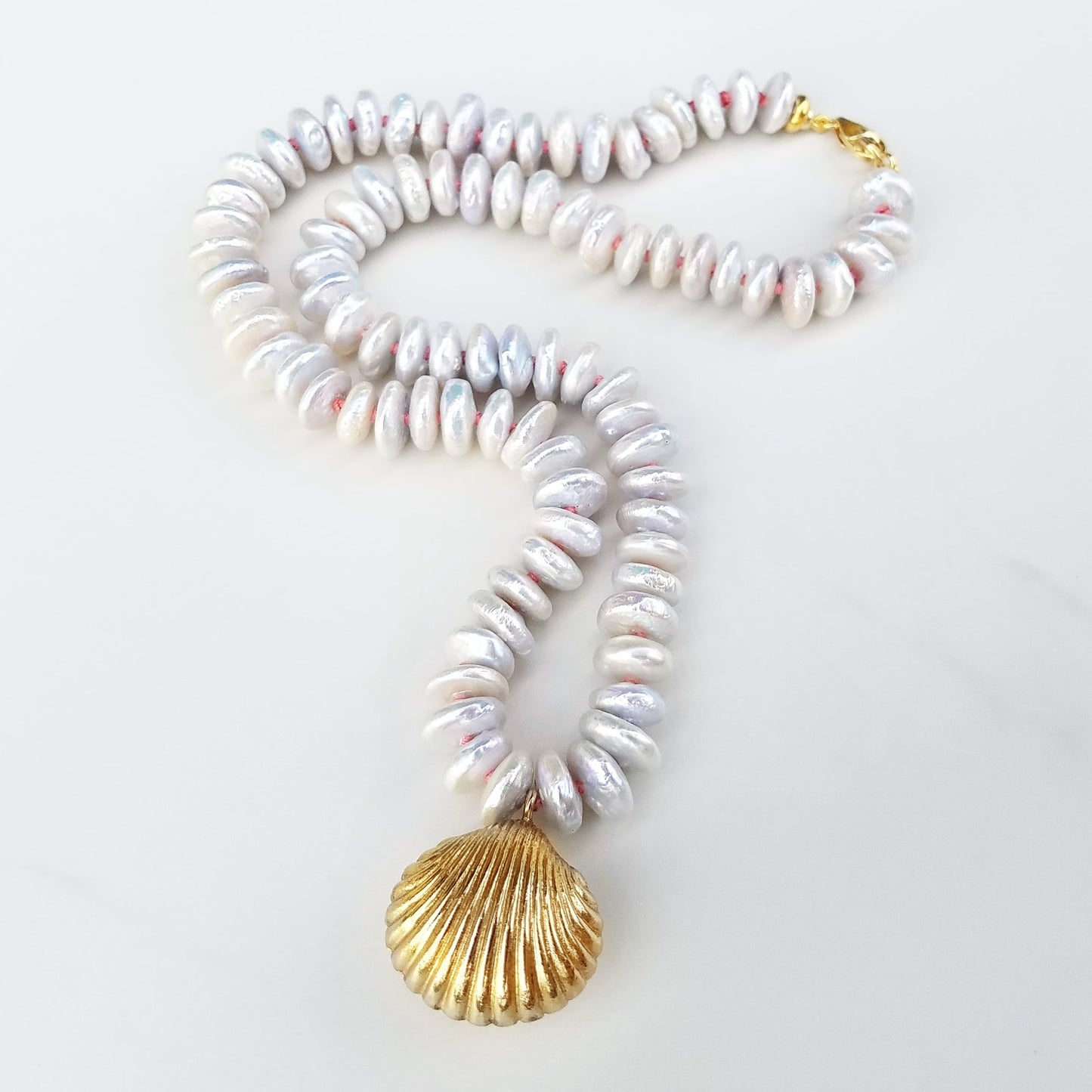 Gold Vintage Shell Fresh Water Pearl Necklace